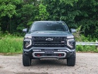 6.2L V8 engine for powerful performance | 4x4 drive system for all-weather capability | Max Traileri... (image 4)