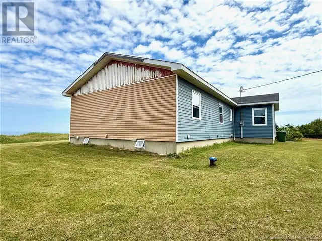 59 Rue Jean-Louis Petit-Shippagan, New Brunswick in Houses for Sale in Miramichi - Image 8