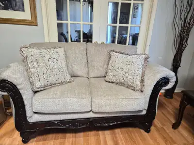 Lovely 4 month new living room suite, View more