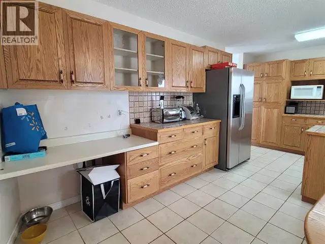 7110 99A Street Peace River, Alberta in Houses for Sale in Grande Prairie - Image 10