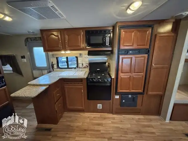 2011 ,Creeside,Outdoors RV 26BKS in Travel Trailers & Campers in Kamloops - Image 13