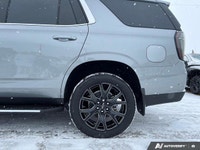 Leather Seats, Heated Seats & Steering, Remote Start, Back-Up Camera, 3rd Row Seating, Adaptive Crui... (image 9)