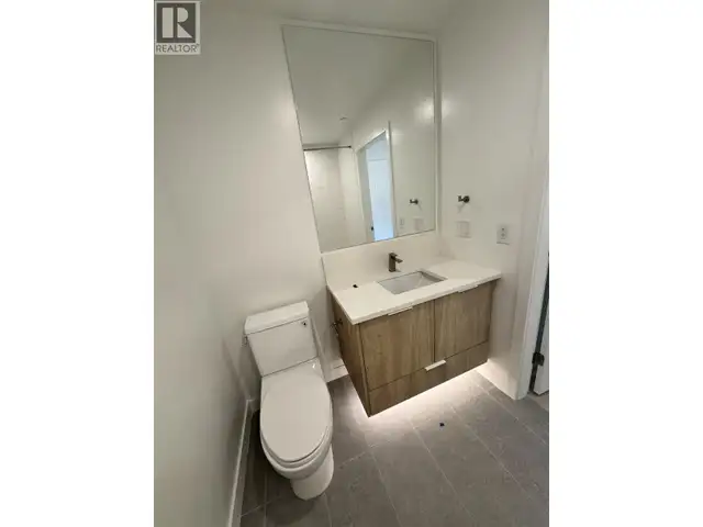 30* 1616 LLOYD AVENUE North Vancouver, British Columbia in Long Term Rentals in North Shore - Image 10