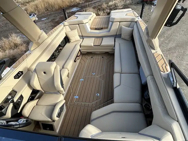 2025 Nautique Super Air G25 in Powerboats & Motorboats in St. Albert - Image 12