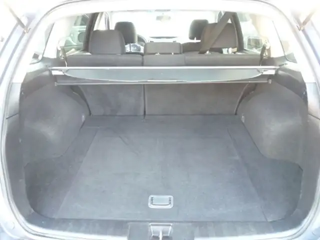 2014 Subaru Outback 4dr Wgn H4 Auto 2.5i Premium in Cars & Trucks in Calgary - Image 24