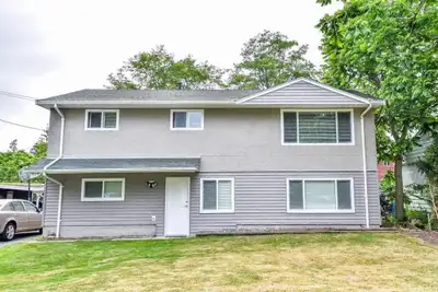 6 Bedroom including 3 bedroom basement suite, nice livable home on a huge lot. Excellent Land Assemb...