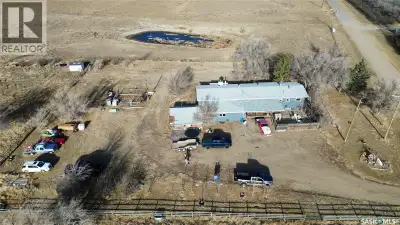 Check out this 4.35 Acre property just minutes from Maple Creek, SK. This expansive 2016 square foot...