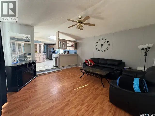 710 1st AVENUE W Kindersley, Saskatchewan in Houses for Sale in Saskatoon - Image 12