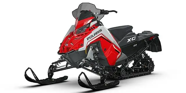 2027 Polaris 850 INDY XC 137 RED in Snowmobiles in Grand Bend - Image 2