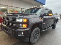 2018 Chevrolet Silverado Duramax Z71 Diesel! Leather! 4WD! Heated Seats! We Finance ALL Credit Situa... (image 2)