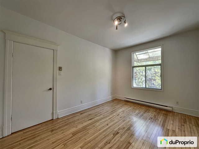 $395,000 - Condominium in Mercier / Hochelaga / Maisonneuve — photo 2