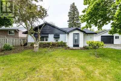 Beautiful freshly painted corner-lot bungalow in a sought-after Cambridge neighborhood! This well-ma...