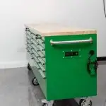 NEW 8 FT JOHN DEERE GREEN FATBOY 24 DRAWER TOOL BENCH 321532 in Tool Storage & Benches in Regina - Image 10