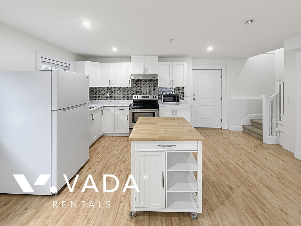 2 BR Laneway House Rental 170 East 60th Ave Vancouver: VADA 4
