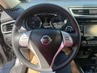 A practical compact SUV with a comfortable interior, modern convenience features, and efficient perf... (image 9)