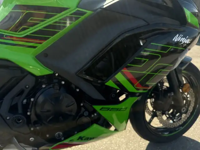 2024 Kawasaki Ninja 650 ~ NINJA 650 ~ ABS ~ KRT EDITION ~ NICE B in Sport Bikes in City of Toronto - Image 27