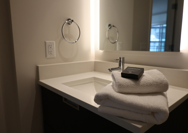 Modern 2BR in Vancouver | Utilities Included | Short Term Rental in Short Term Rentals in Vancouver - Image 11