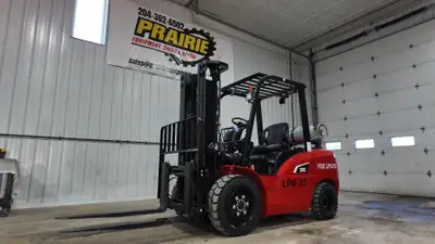 2026 FOX LPG35 Forklift — 7,700 lb / 15 ft Lift Price: $32,500 Category: Heavy Equipment Condition:...