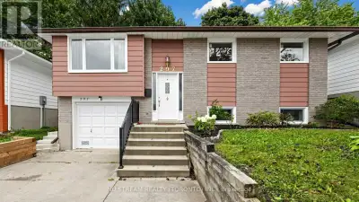 Welcome to this newly renovated (2025) legal duplex in the desirable lakeshore neighbour hood, total...