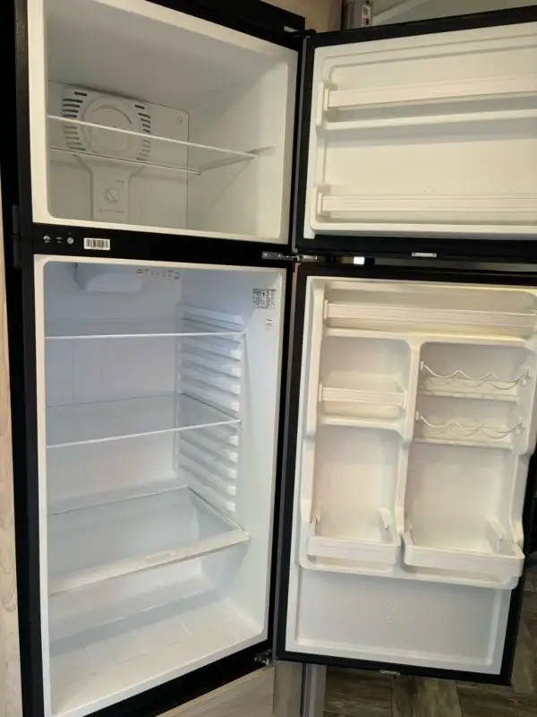 2023 Forester 3251 CD in RVs & Motorhomes in Laval / North Shore - Image 17