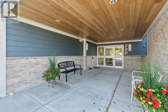 202 - 200 HARBOUR STREET Kincardine, Ontario in Condos for Sale in Owen Sound - Image 3