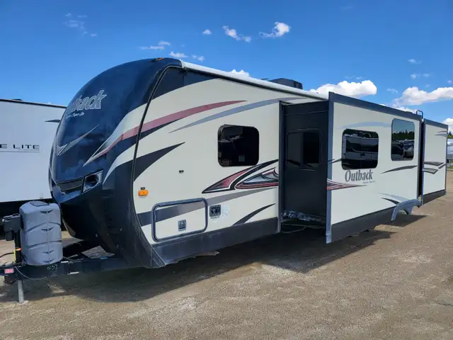 2014 Keystone OUTBACK 312 BH in Travel Trailers & Campers in St. Albert - Image 5
