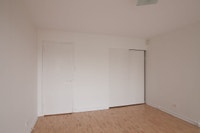Akelius one bedroom apartment for rent. Located near Maisonneuve-Fort in the Shaughnessy Village nei... (image 5)