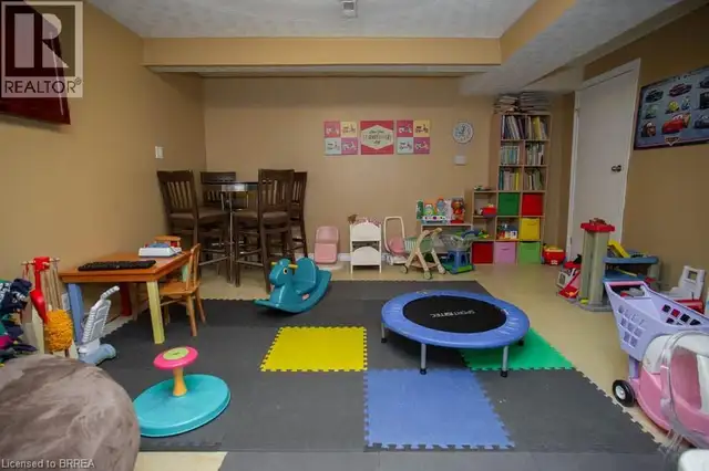 102 CENTURY HILL Drive Kitchener, Ontario in Houses for Sale in Kitchener / Waterloo - Image 24