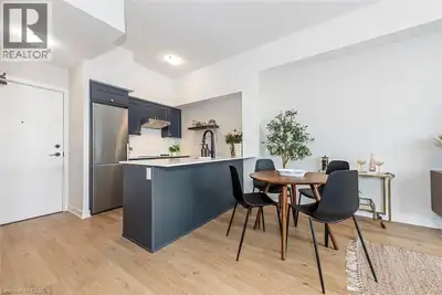 Welcome to your penthouse retreat at COMO Condos in Stoney Creek! This impressive penthouse suite fe...