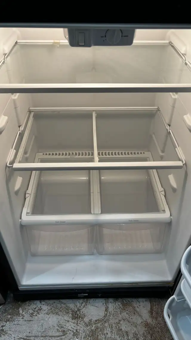 Frigidaire 30” Top Freezer Refrigerator30 Days Warranty in Refrigerators in Kitchener / Waterloo - Image 5