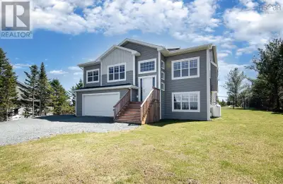 Welcome to 114 Wright Lake Run! This stunning 3 year old split-entry home is nestled on a private 5....