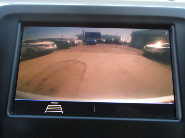 2021 Chevrolet Equinox LT w-1LT AWD B.CAM/H.SEATS/COLLISION ALER in Cars & Trucks in Calgary - Image 4