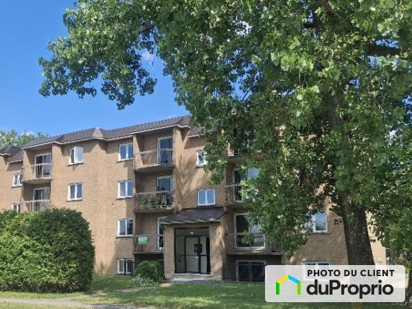 $294,000 - Condominium for sale in Longueuil (Vieux-Longueuil) — photo 1
