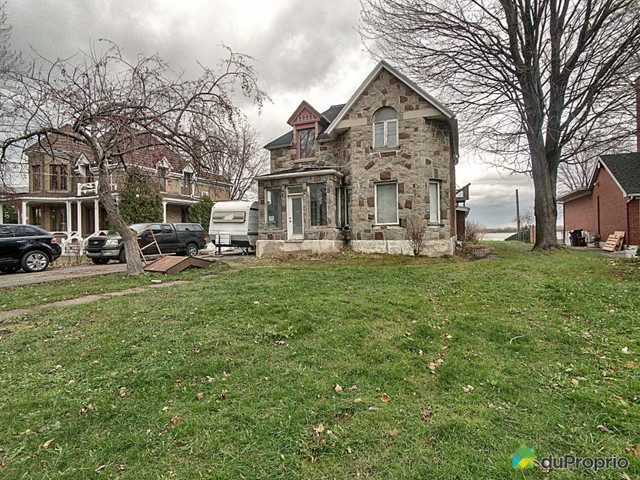 999 000,85$ - Triplex à Pointe-Aux-Trembles / Montréal-Est dans Maisons à vendre  à Laval/Rive Nord - Image 2