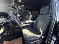 ADAPTIVE CRUISE CONTROL, TRAILER HITCH, REMOTE ENGINE START, AUTO HIGH-BEAM HEADLIGHTS, HEATED DOOR... (image 8)