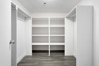 Visitez notre site Web : https://www.capreit.ca/fr/appartements-a-louer/montreal-qc/le-2250-guy/ Cet... (image 7)