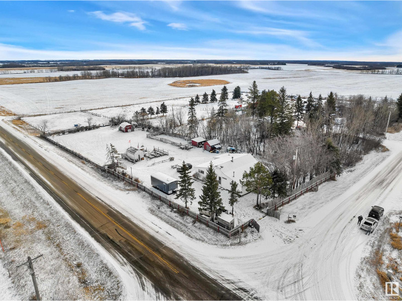 261081 HWY 616 Rural Wetaskiwin County, Alberta Houses for Sale Red