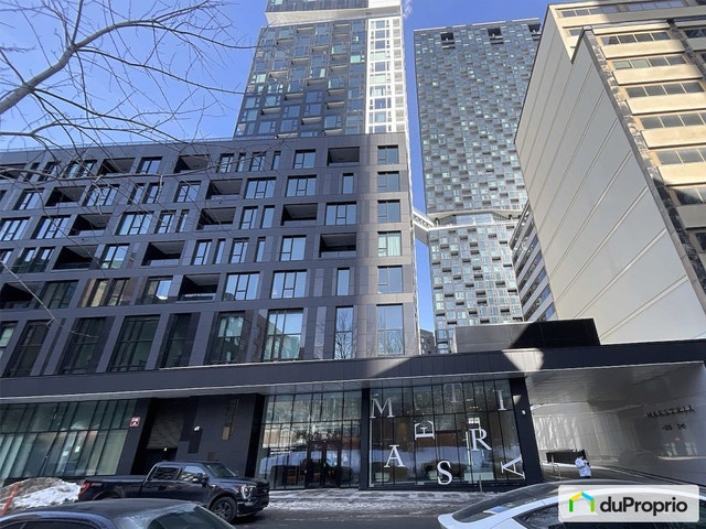 $575,000 - Condominium in Ville-Marie (downtown, old Mtl) — photo 1