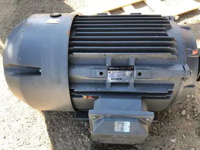 Welcome to Kent Farm Supplies Limited! NEW ELECTRIC MOTOR, 30HP, 3 PHASE, 575V, 1775RPM Serial # : 1...