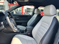 Experience the refined luxury and efficiency of this 2025 Honda CR-V Hybrid Touring, boasting a slee... (image 8)