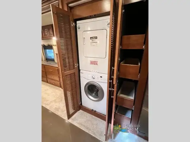 2015 Fleetwood RV Providence 42M only 027,446 Miles in RVs & Motorhomes in Moncton - Image 42