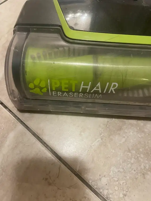 BISSELL Pet Hair Eraser® Slim Corded Stick Vacuum Powerful Pet in Vacuums in City of Toronto - Image 10