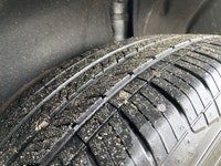 This Buick Envista has a powerful Gas 1.2L/ engine powering this Automatic transmission. Wireless Ap... (image 7)