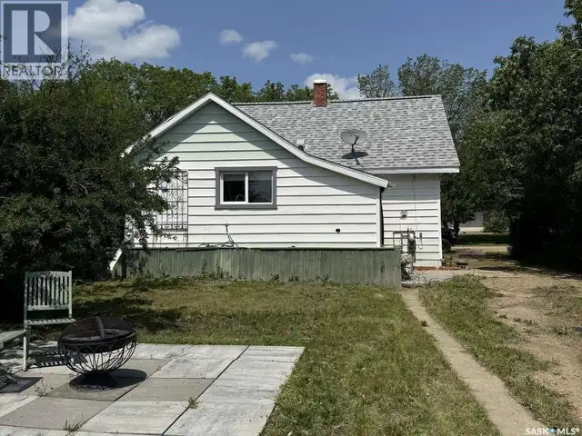 114 3rd AVENUE Climax, Saskatchewan in Houses for Sale in Swift Current - Image 7