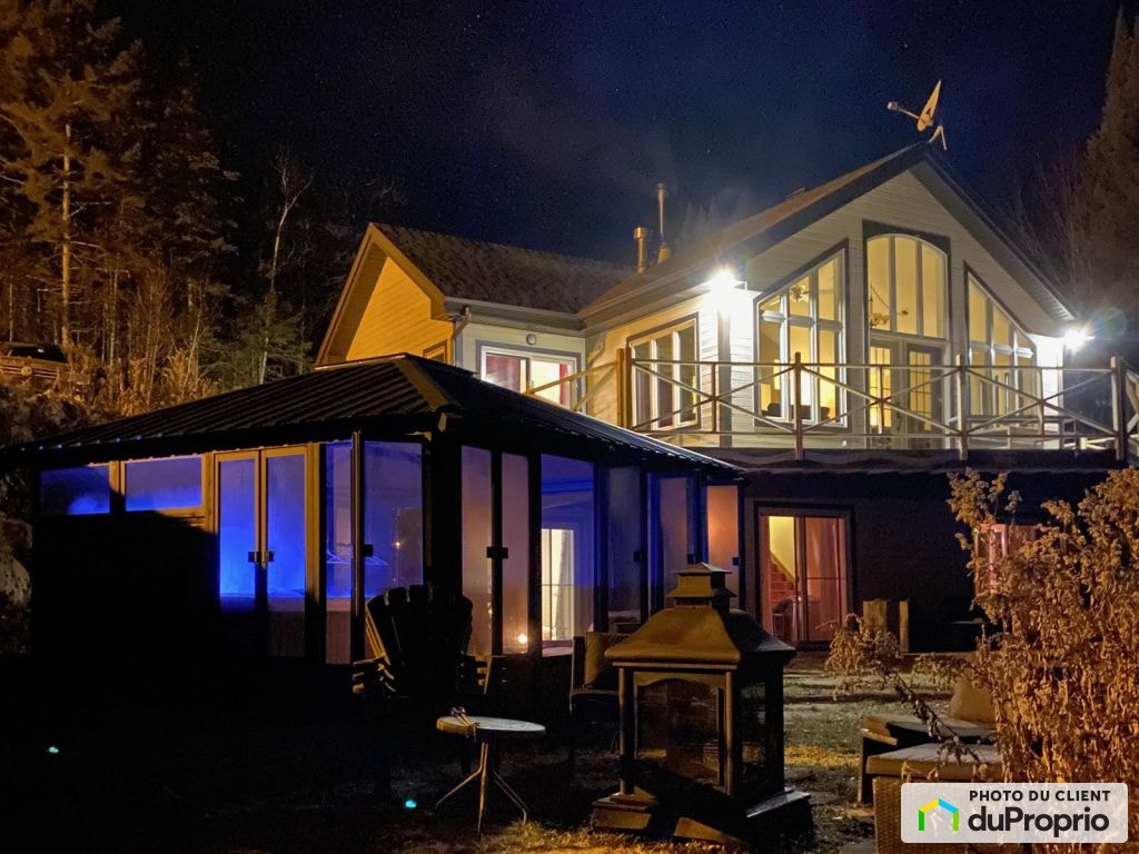 $799,000 - Raised Bungalow for sale in St-Alphonse-Rodriguez — photo 1