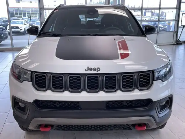 2024 Jeep Compass Trailhawk | 4WD | No Accidents | in Cars & Trucks in Prince George - Image 7