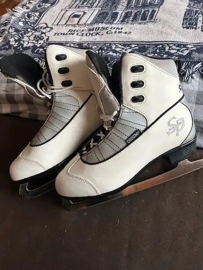 patins artistique sale pelletier ccm gr 10, View more