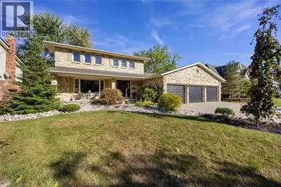 This oversized 2 storey home is ready for your family to move in and enjoy everything it has to offe...