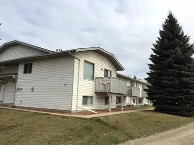 Great location in Clearview!!! Close to all amenities and the new Clearview Market for all your fami...