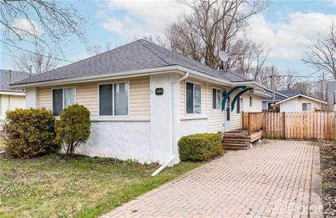 354 Lakewood Avenue in Houses for Sale in St. Catharines